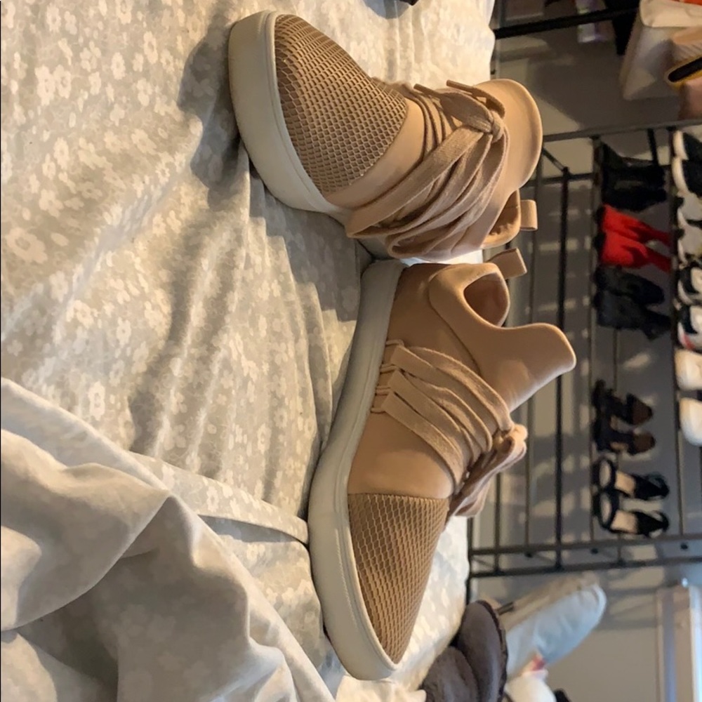 Tan, light pink.. size 61/2 shoes! True to size